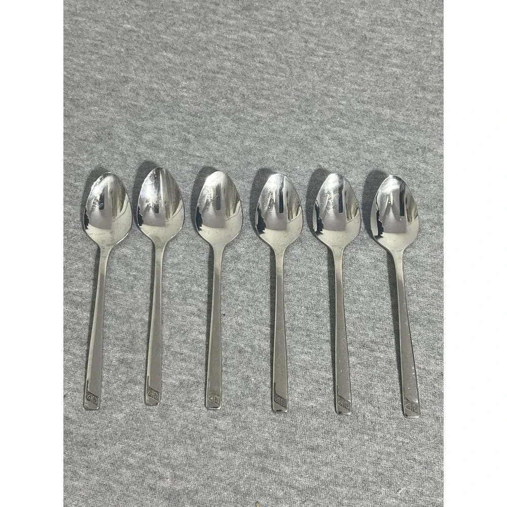 Set 6 Stainless Steel Teaspoons 18-8 Flatware Celtic Scroll Pattern Silverware